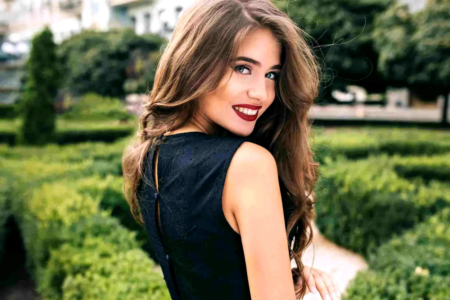 Стройные эскорт модели — идеальные компаньонки для вашего вечера.