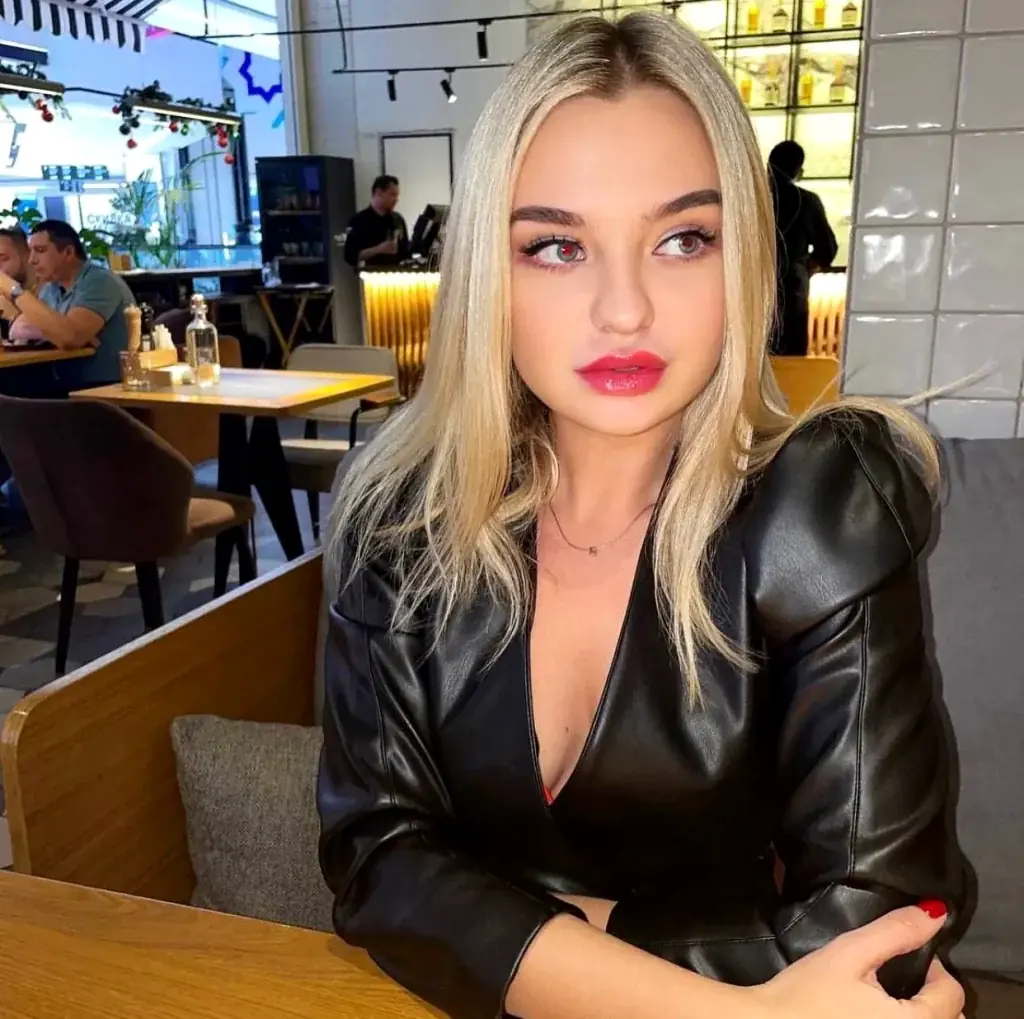 Оливия 26 157 53