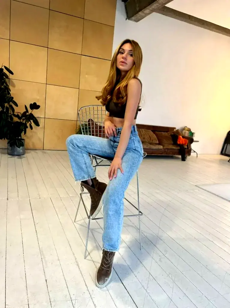 Алина 27 165 52